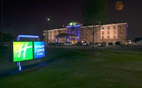Holiday Inn Express And Suites Detroit North Troy